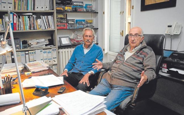 Galán, en su despacho con Sainz de los Terreros.