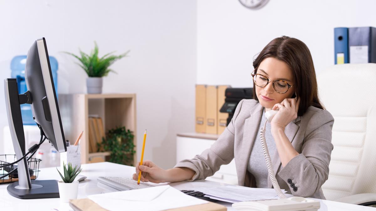 Ya es posible estudiar para las 42 plazas de administrativo de nivel C convocadas mediante el procedimiento de concurso-oposición en Academia Oposita.