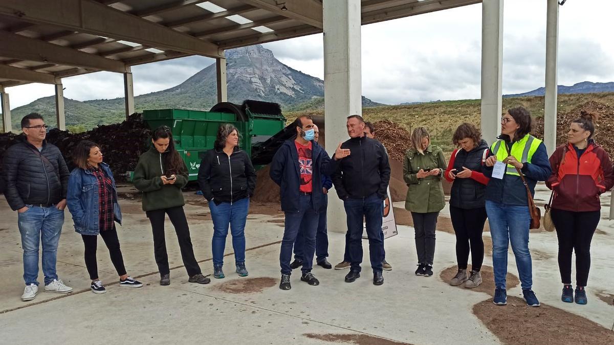 Representantes de ocho comunidades autónomas visitaron la planta de compostaje de Arbizu.