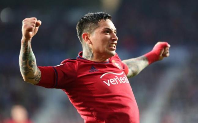 El Chimy Ávila, celebrando su último gol con Osasuna. El Chimy Ávila, celebrando su último gol con Osasuna.