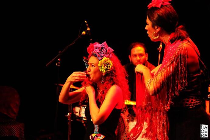 Escena del espectáculo de La FlamenCura.