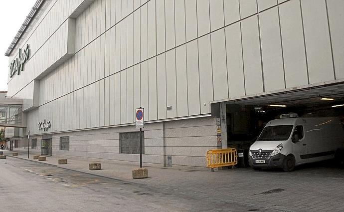 Las operaciones logísticas se llevarán a cabo por el subsuelo de Santa Bárbara. Foto: Josu Chavarri