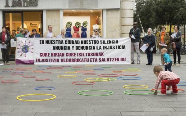 Círculo del Silencioren artxiboko irudia.