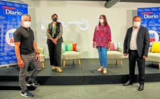 De izquierda a derecha, Gorka López (Universal Tracción), Lorena Madariaga, Zuriñe San Vicente (Ondo Mercedes-Benz) y Óscar Uzquiano (Auto Centro).