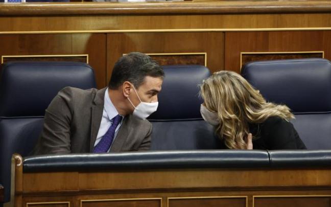 Pedro Sánchez y Yolanda Díaz, en el Congreso.