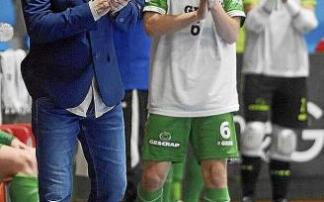 Imanol Arregui, delante de Dani Zurdo, en el partido ante Inter Movistar.