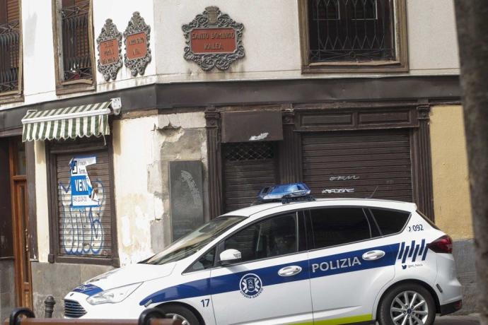 Foto de archivo de coche de patrullaje de la Policía Local de Vitoria.