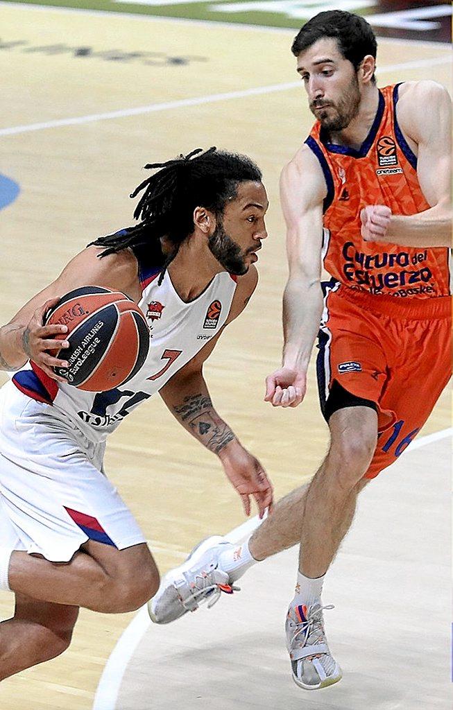 Henry realizó un sorprendente despliegue físico. Foto: Euroliga