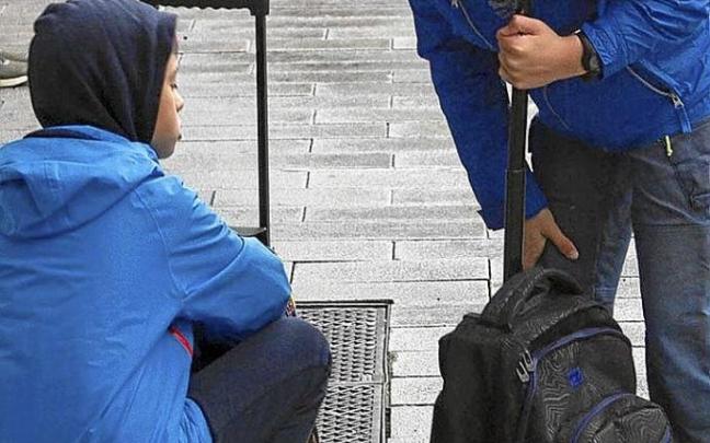 Camino del colegio. Foto: Alex Larretxi