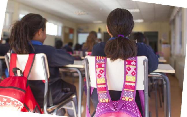 Dos alumnas en una imagen de archivo.