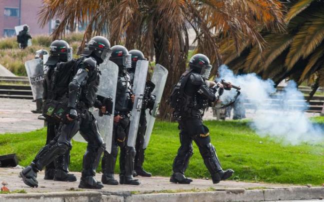 Un grupo de agentes del ESMAD. Un grupo de agentes del ESMAD.