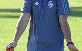 Jagoba Arrasate, en un entrenamiento en Tajonar.