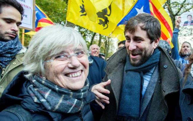 Comín y Ponsatí han viajado a Cerdeña para apoyar al expresident Puigdemont Comín y Ponsatí han viajado a Cerdeña para apoyar al expresident Puigdemont