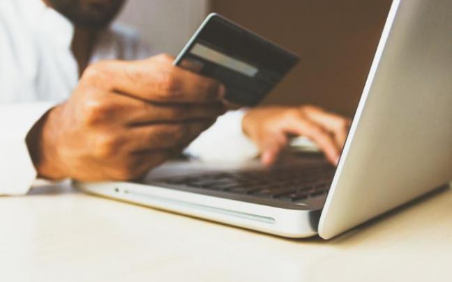 Consejos de la Ertzaintza para evitar estafas en las compras online