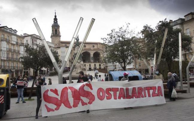 Concentración de SOS Ostalaritza. Concentración de SOS Ostalaritza.