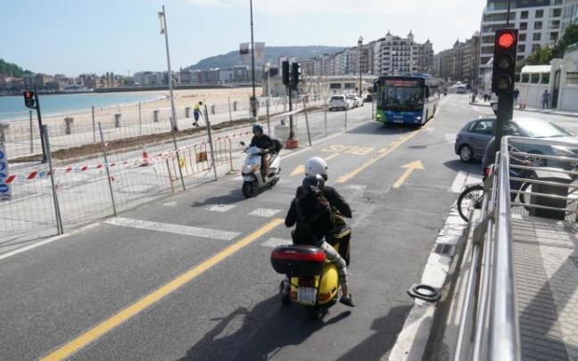 La Concha, con dos carriles abiertos al tráfico, esta mañana.