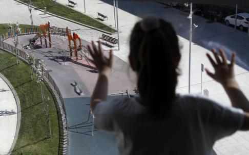Según la OMS cada año casi 46.000 adolescentes entre los 10 y los 19 años se suicidan en todo el mundo Según la OMS cada año casi 46.000 adolescentes entre los 10 y los 19 años se suicidan en todo el mundo