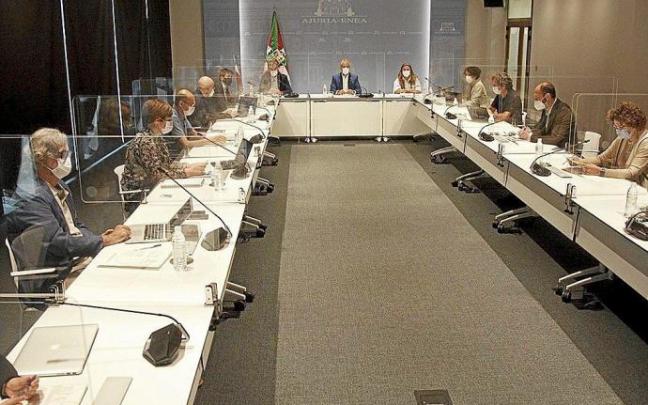 Una reunión del Consejo Asesor del Plan de Protección Civil de Euskadi (LABI). Foto: Josu Chavarri
