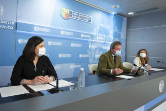 Artolazabal, Zupiria y Sagardui durante la rueda de prensa del Consejo de Gobierno.