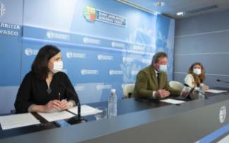 Artolazabal, Zupiria y Sagardui durante la rueda de prensa del Consejo de Gobierno. Artolazabal, Zupiria y Sagardui durante la rueda de prensa del Consejo de Gobierno.