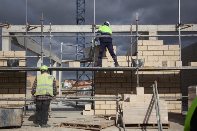 En Euskadi hay 27.100 empresas dedicadas al sector de la construcción.