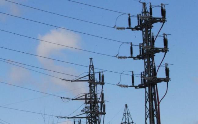 El consumo de energía eléctrica cae un 3,7% en noviembre, aunque crece un 6,7% en el acumulado. El consumo de energía eléctrica cae un 3,7% en noviembre, aunque crece un 6,7% en el acumulado.