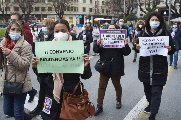 Protesta de las trabajadoras de residencias por un convenio sectorial.