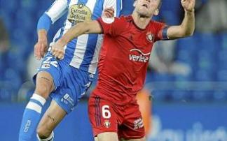 Oier recuperó sensaciones como central.