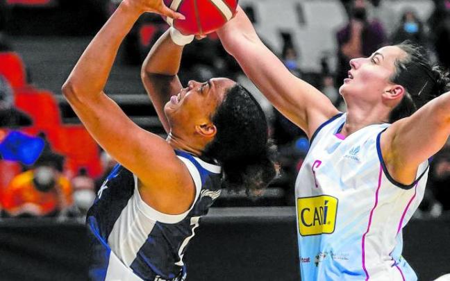 Tinara Moore fue la jugadora decisiva Tinara Moore fue la jugadora decisiva