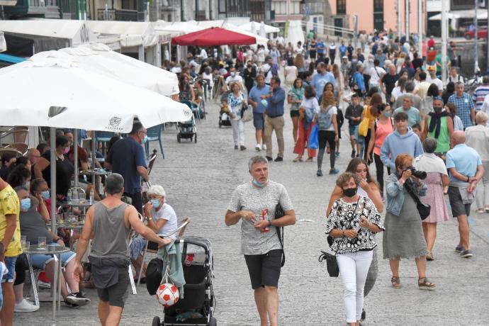 Bizkaia vuelve a acercarse al millar de contagios por coronavirus