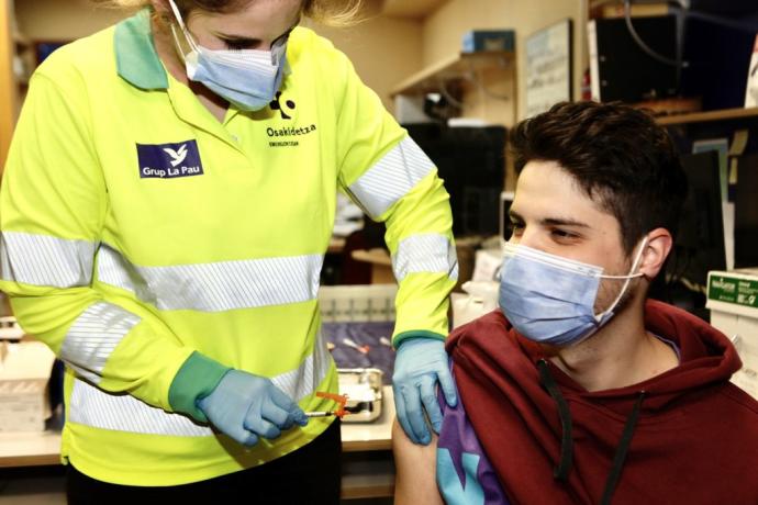 Vacunación contra el coronavirus a los conductores de ambulancias.