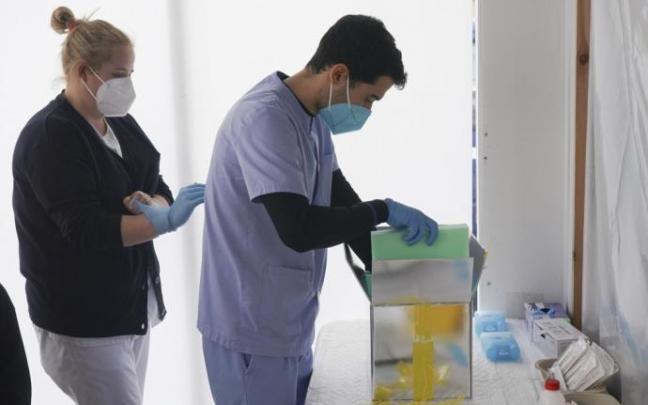 Trabajo sanitario en una residencia alavesa.