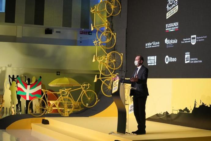 Christian Prudhomme, durante la presentación de las etapas vascas del Tour de Francia 2023.