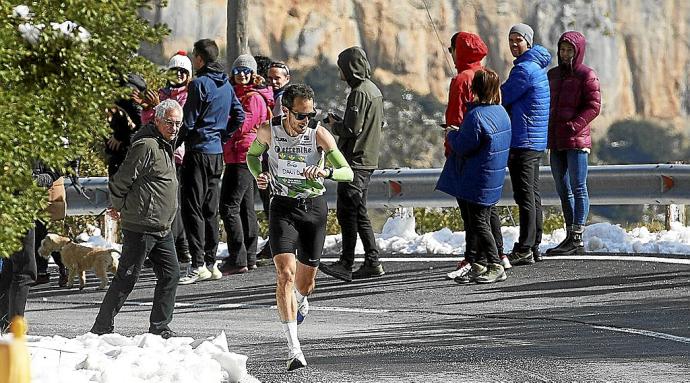 David Palomo, ganador de la prueba masculina, paró el cronómetro en 28:03 minutos.