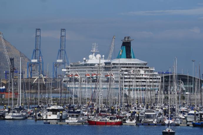 Imagen de un crucero atracado en el Puerto de Bilbao el pasado mes de septiembre