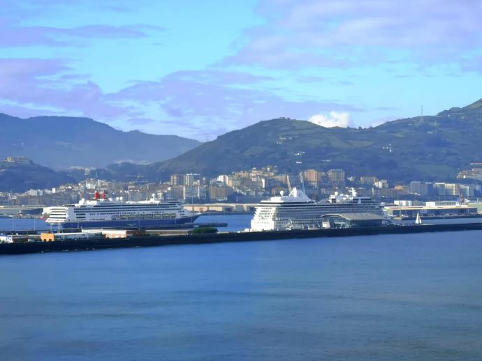 La terminal de Getxo recibe este jueves a dos cruceros