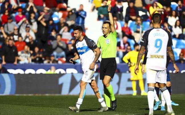Cuadra Fernández, en un partido de Liga. Cuadra Fernández, en un partido de Liga.