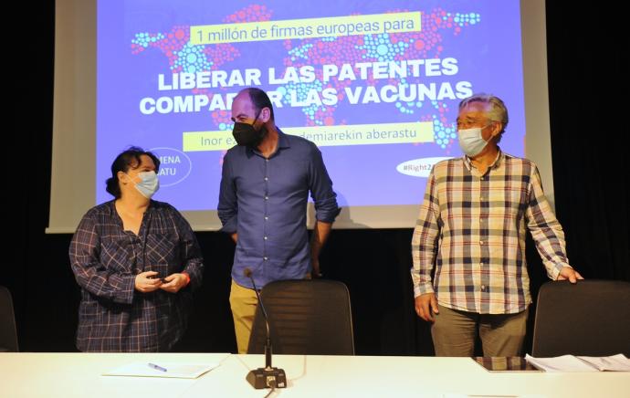 Itziar Irazabal, Yahcob Ruiz y Eduardo García Langarica han presentado la iniciativa.
