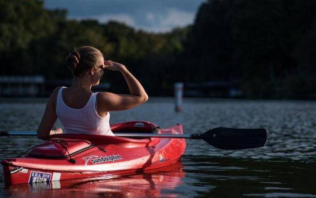 Rioja Alavesa y sus vinos en piragua.