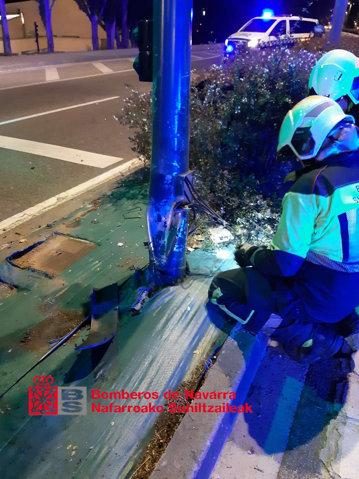 Semáforo retirado tras el accidente.