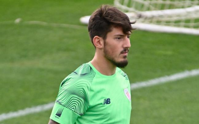 Unai Vencedor durante un entrenamiento en Lezama Unai Vencedor durante el entrenamiento de este jueves en Lezama
