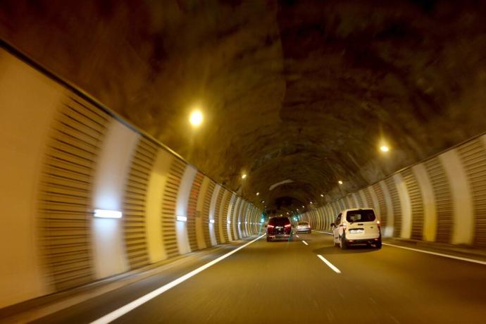 Interior del túnel de Belabieta, cuyas obras han concluido tras once meses