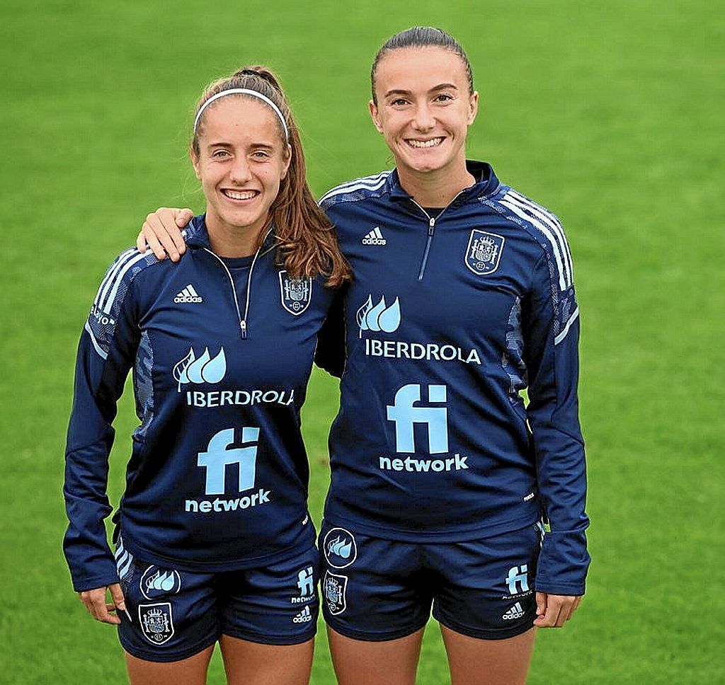 Maite Oroz y Ane Azkona.