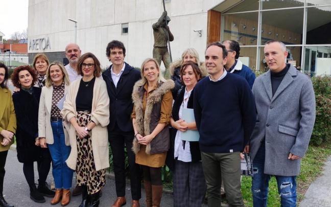 La jornada sirvió para poner de relieve el papel de la Diputación Foral en el desarrollo de la zona. La jornada sirvió para poner de relieve el papel de la Diputación Foral en el desarrollo de la zona.