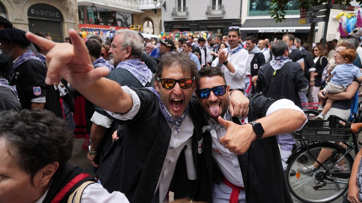 Primer paseillo de las fiestas de Santiago