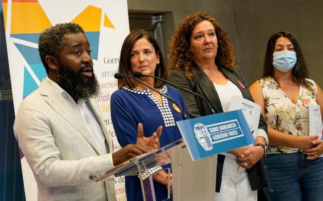 Beatriz Artolazabal en la presentación de la guía Beatriz Artolazabal en la presentación de la guía