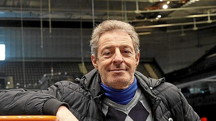 Pablo Bretos, posando en el Navarra Arena.