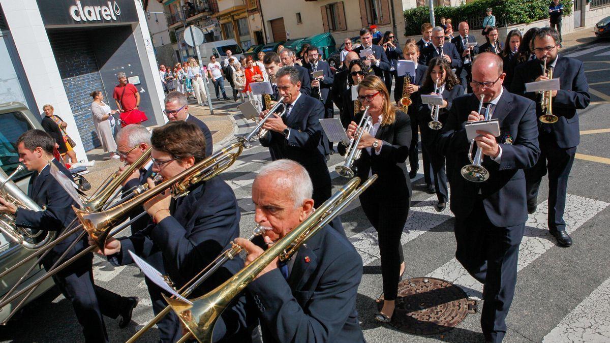 Procesi&oacute;n de fiestas de Huarte.
