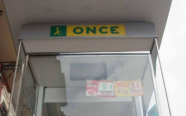 Imagen de detalle de un kiosco de la ONCE Imagen de detalle de un kiosco de la ONCE