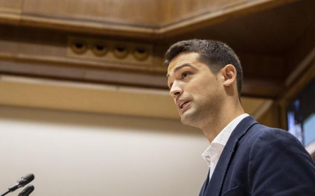Joseba Díez Antxustegi, parlamentario del PNV Joseba Díez Antxustegi, parlamentario del PNV